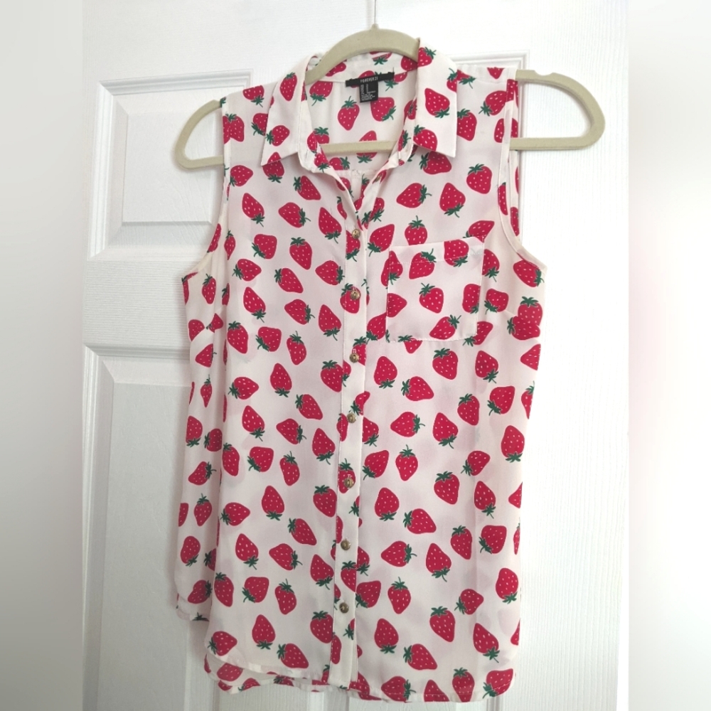 Forever 21 Strawberry Print Top